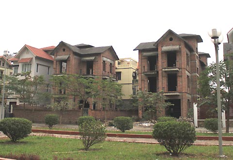 Biệt thự triệu đô 'bỏ hoang' ở Hà Nội